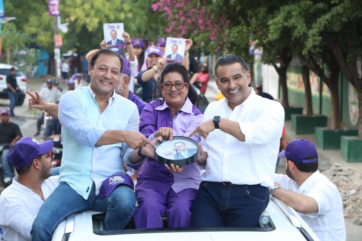 LuisAlbertoSDE_'s tweet photo. Llegó la hora de rescatar a #SDE iniciaremos este 18 de febrero y continuaremos con el rescate del país en mayo, con nuestro próximo presidente @AbelMartinezD y nuestra próxima senadora @CristinaLizardo 

#LlegóLaHora
#Vota2PorLuisAlberto #LuisAlbertoAlcalde 
#AbelPresidente https://t.co/stdCjOCuXl