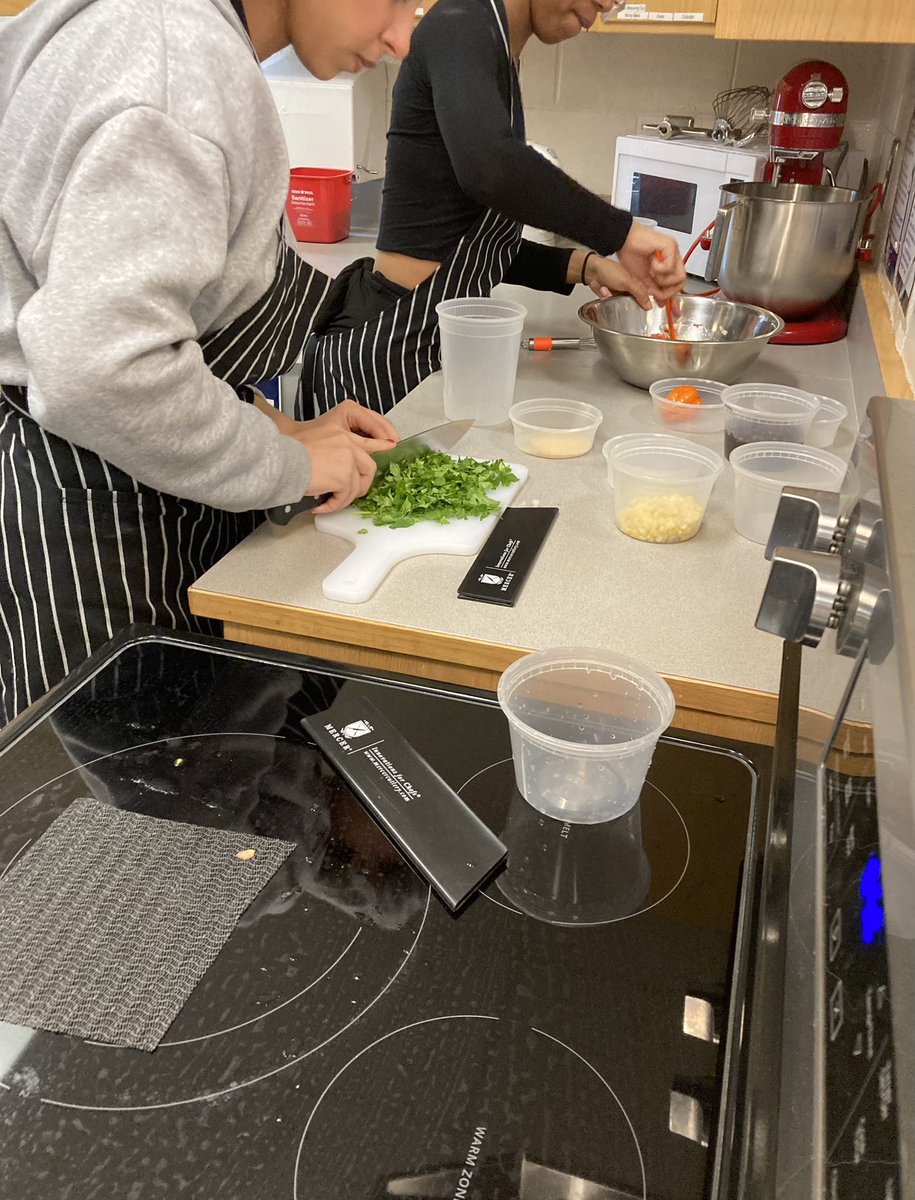 Miss Hicks tweet media