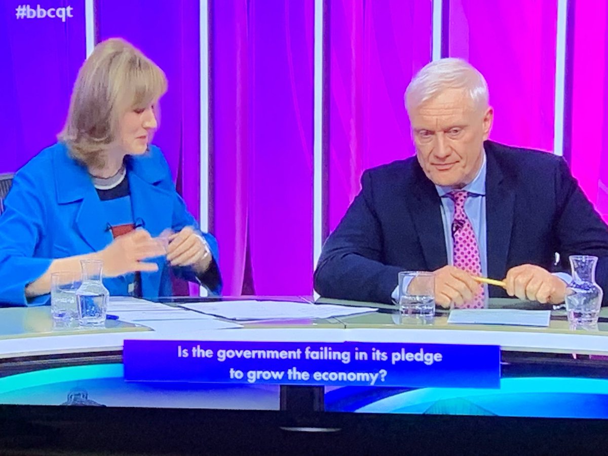 IndeedItsMark's tweet photo. Also when did #RishiSunak say that #inflation was his top priority concerning his 5 pledges?

#GrahamStuart gaslighting again. Claiming credit for falling inflation which is nothing to do with #Tory actions.

Tories have failed the economy 

#bbcqt #bbcquestiontime https://t.co/bLbYFRIP58