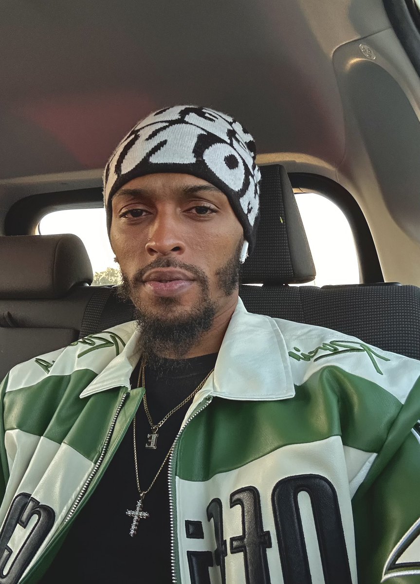 the_goodguyy's tweet image. press me .