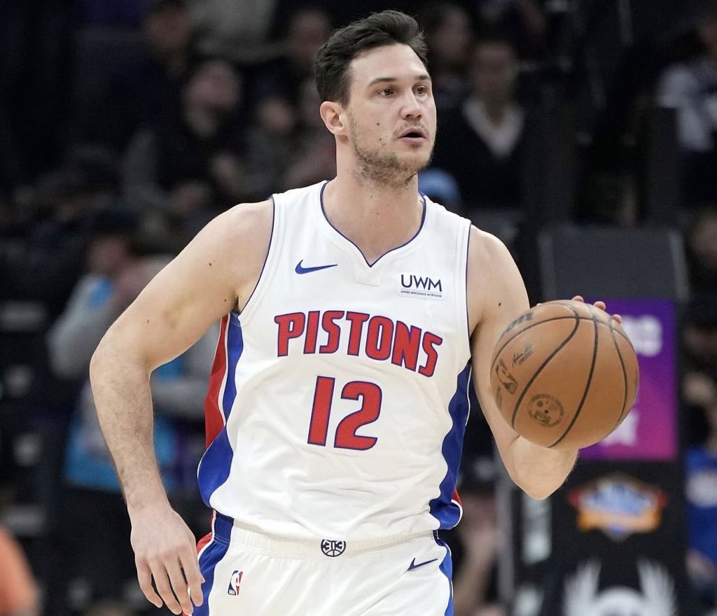 Fullcourtpass's tweet photo. Free agent Danilo Gallinari is finalizing a deal with the Milwaukee Bucks
(Via @ShamsCharania) https://t.co/biIsajJhi5