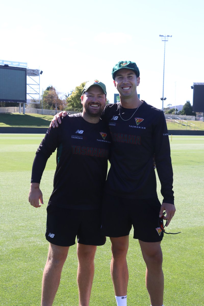 Tasmanian Tigers tweet media