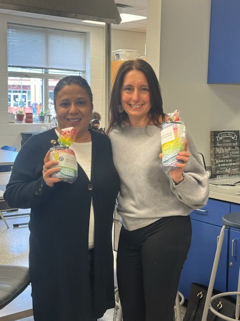 senorajenmorris's tweet image. February is Career &amp;amp; Technical Education Month. @LandstownEagles has some of the best @TCE_VBCPS teachers within @vbschools. Thank you @starbucks for your generosity to give our teachers beautiful and cool cups. #CTEMonth #EagleEngagement