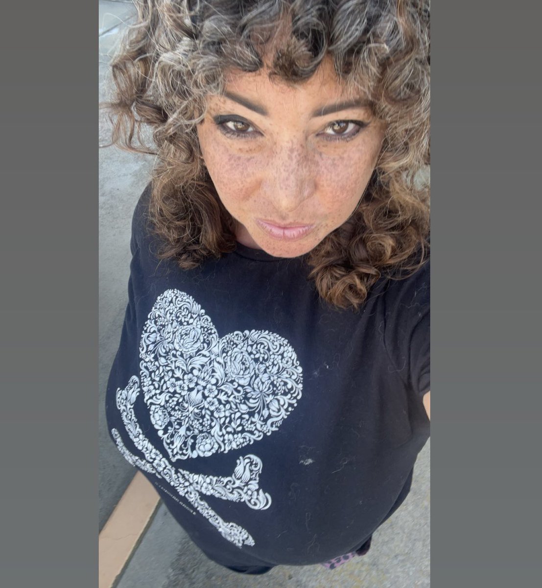 BohemianTarot's tweet photo. Post #Valentine #Selfie! π€β οΈπ©π½βπ¦±πΈβ¨#valentinesday #valentines #selflove #selfie #effyourfilter #nofilter #bohemiantarot #bohemianstyle #tarot #tarotreader #occult #oracle #magick #mystic #bruja #boricua #curlyhair #shag #wolfcut #thelema #witch #witchesofinstagram https://t.co/RwcVVEQM87