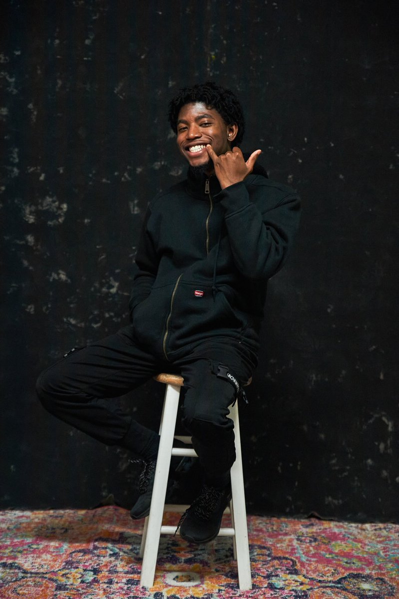 ShaylaRacquel's tweet photo. Meet The Off-Brands team! Our Sound Production Assistant - Trenton Chambers (@tjtherealbest) ✨

Song of the Day: Encore - Linkin Park and JayZ
Location: James Island, SC 

2000s THIS OR THAT: Black Eyed Peas - Let’s Get it Started or Outkast - Hey Ya!?

📸: @chuckmarcus
Visit our Kickstarter to donate to our crowdfunding campaign. Any amount helps! 🧚🏾‍♂️✨

https://t.co/zsUorfdpQ4

.
.
.
#blackfilmmaker #blackstoriesmatter #comingofage #girlhood #theoffbrands #womeninfilmandtv #blackscreenwriters #blackdirector #behindthescenes #productionassistant