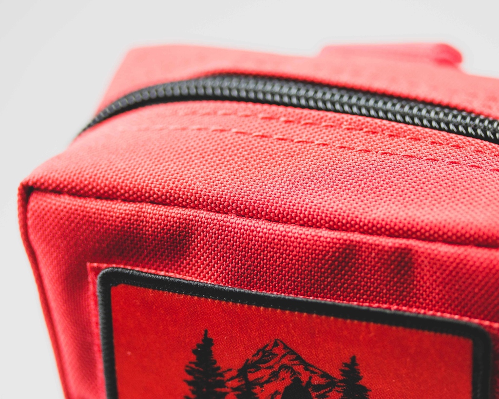 theprepbible's tweet image. We're about to ignite your world with something small but powerful. First, tell us: red or black, which ignites your fire? 🔥

#survivalkit #firekit #firemaking #molle #teaserphotos #teaserpic #tacticallife #flintandsteel #teaser #comingsoon