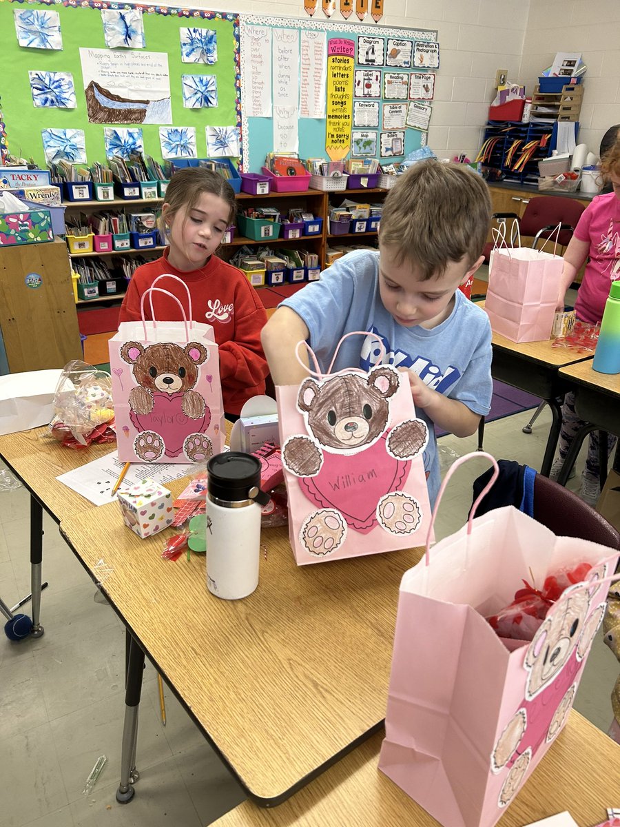 BruceBrucew10's tweet image. Happy Valentine’s Day! @oprschool @PublicWalpole