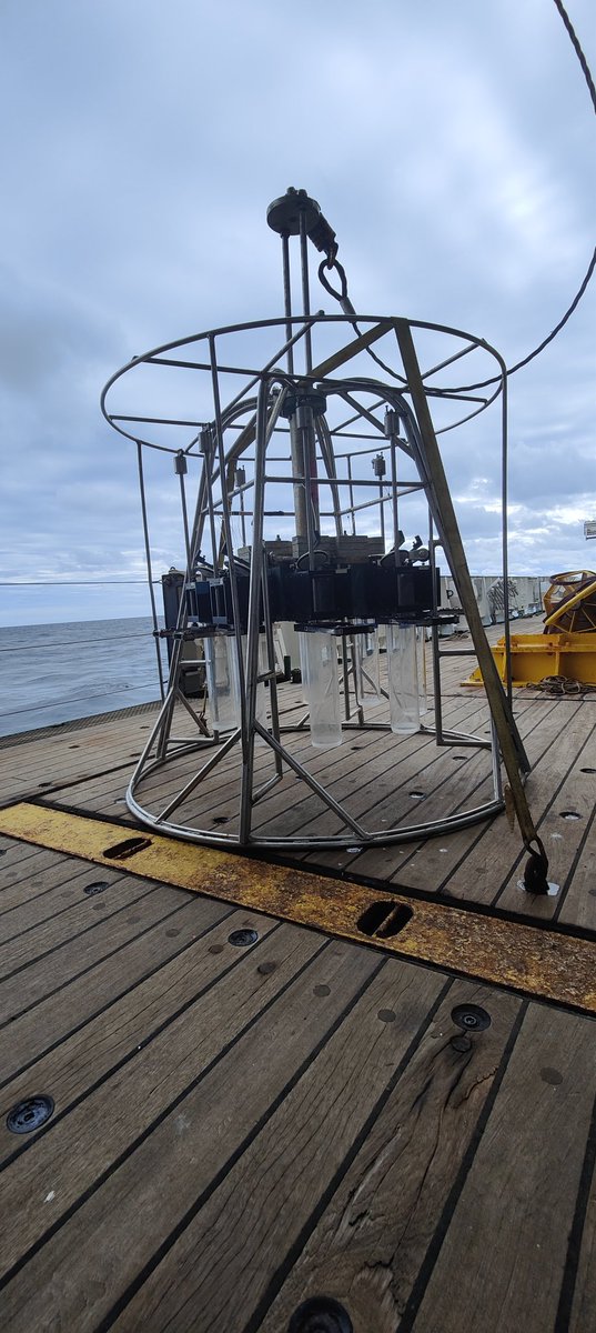 #smartexccz day 10: camera Landers deployed last year successfully recovered from 4.000m depth. Megacorer to sample sediments going in later tonight. #deepsea #ecotoxicology #lifeofanacademic markhartk.hw.ac.uk