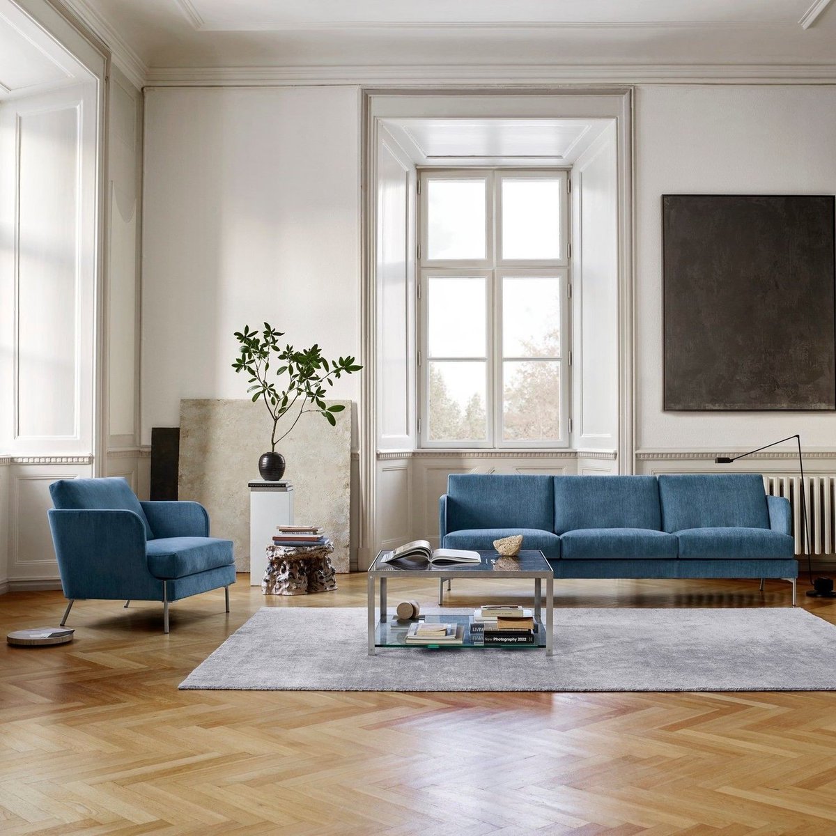 Begin the process of decorating your living room by incorporating clean lines and a simple yet elegant aesthetic. Experience the epitome of quality, comfort, and timeless design with Eilersen sofas.  @eilersen #sleek #victoriafurniture #yyj