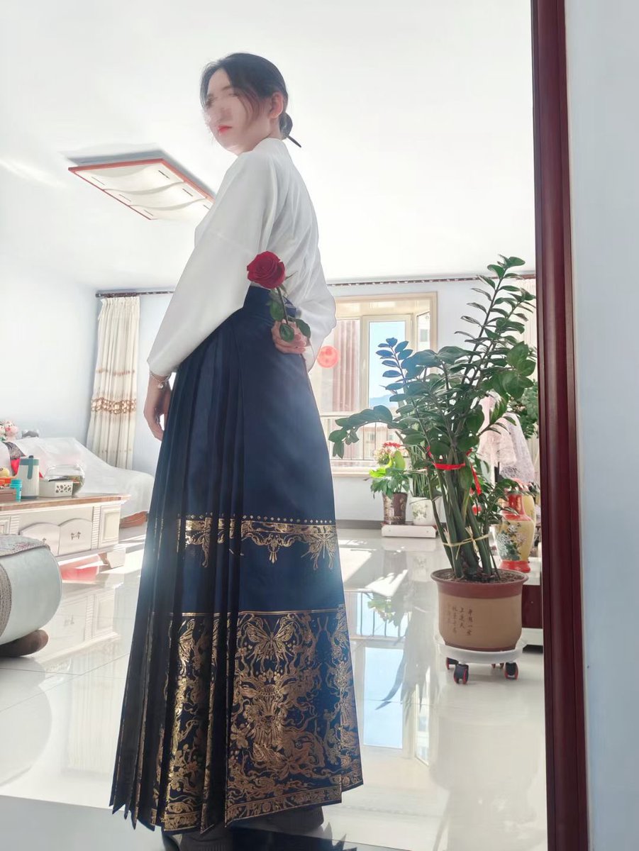 changsiwei's tweet photo. 水一把～ 请猜一猜马面裙里有什么🤔
#伪娘 #男の娘 #女装大佬 #丝袜母狗 #菊穴 #肛塞 #CDMX #承德 https://t.co/d6rzmNhzfc