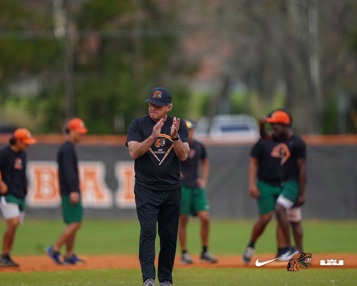 𝗢𝗣𝗘𝗡𝗜𝗡𝗚 𝗗𝗔𝗬 𝗘𝗩𝗘 🔥

Game theme for tomorrow : ⚫️ OUT

📸 IG: hunchovisions

#FAMU | #FAMUly | #Rattlers | #FangsUp 🐍