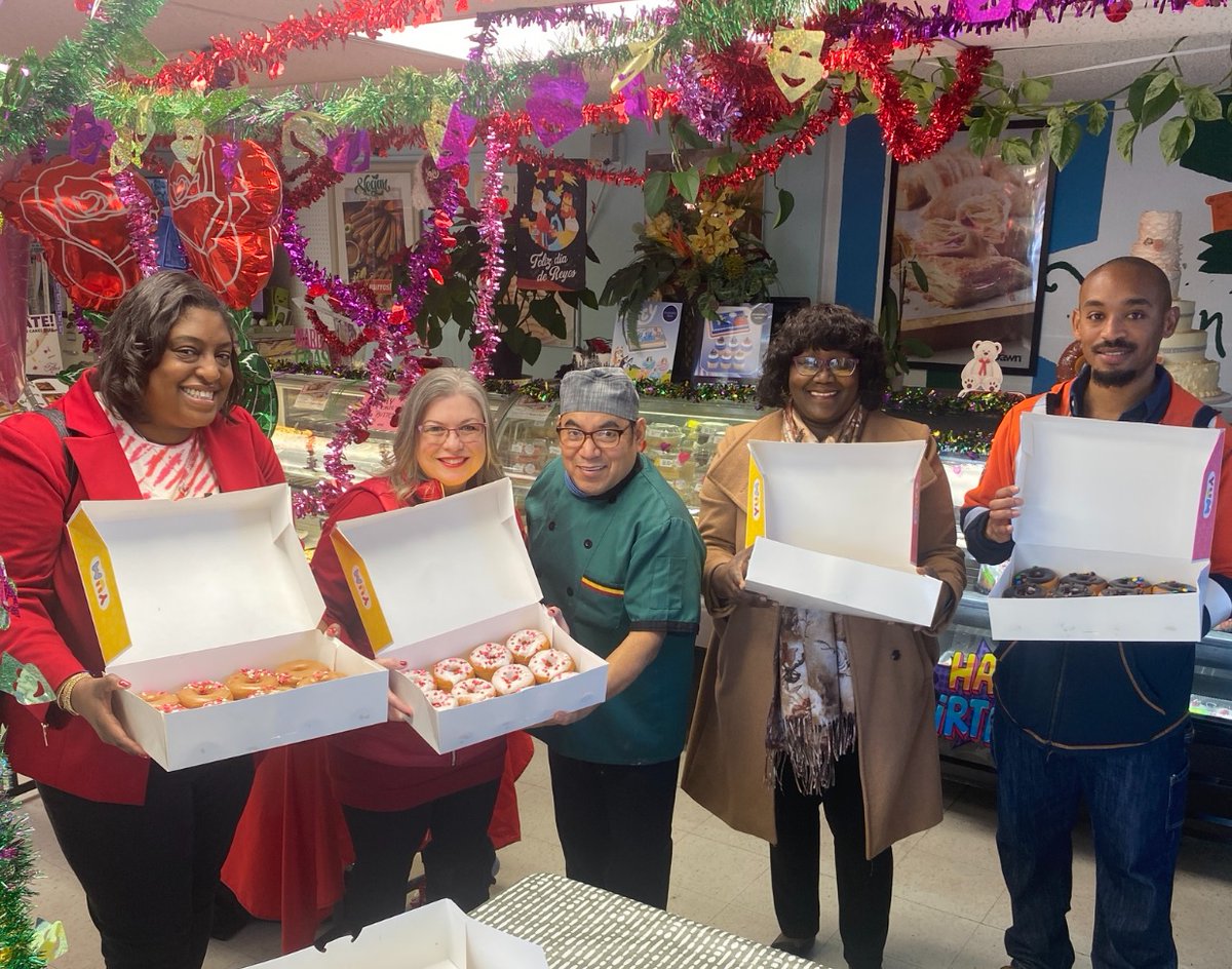 Our Santa for Seniors team was excited to partner again with <a href="/MyTPU/">Tacoma Public Utilities</a> employees to deliver volunteer-crafted valentines and sweet treats to #tacoma seniors on #valentinesday. Special thanks to Miguel and his team at Pasteles Finos Del Angel bakery. #HealthJusticeHope