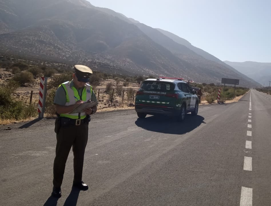 ✅ El día de hoy se llevaron a cabo importantes controles vehiculares por parte de <a href="/Carabdechile/">Carabineros de Chile</a> en la localidad de Guayacán, #Cabildo, como parte del compromiso de nuestro <a href="/GobiernodeChile/">Gobierno de Chile</a> en seguridad pública #Seguimos

<a href="/luis_soto_perez/">Luis Soto Pérez</a> <a href="/vicdonoso/">Víctor Donoso Oyanedel 💙🇧🇼🙌</a>
