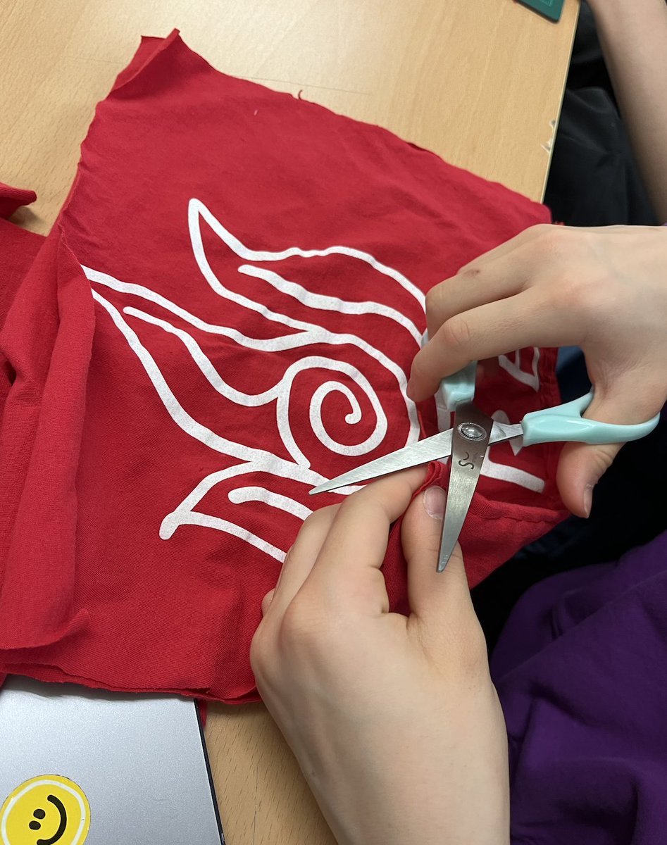 msjamie_tweets's tweet photo. Day 1 of G7 Ss working on creating their final products 🥳 Can you guess what they're making? #ibmypdesign #mypdesign https://t.co/XCVRrhqqbS