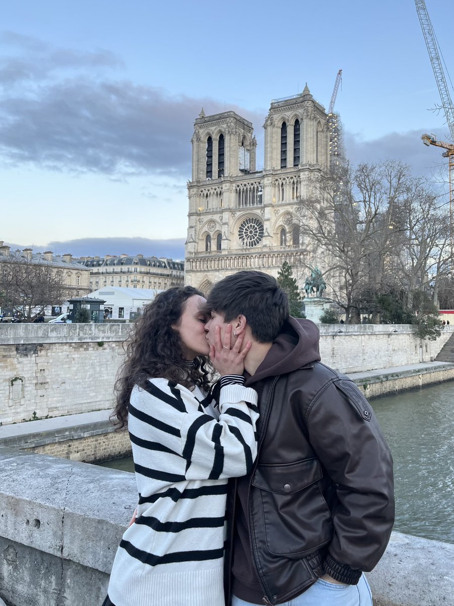 aroalorenzo_'s tweet photo. Prometo que eres y serás siempre el amor de todas mis vidas.
Me enseñaste y ayudaste a ser mejor persona y a entender cómo funcionas, cómo funciono, y en general cómo funcionan las cosas. * https://t.co/fkdPVNQgks