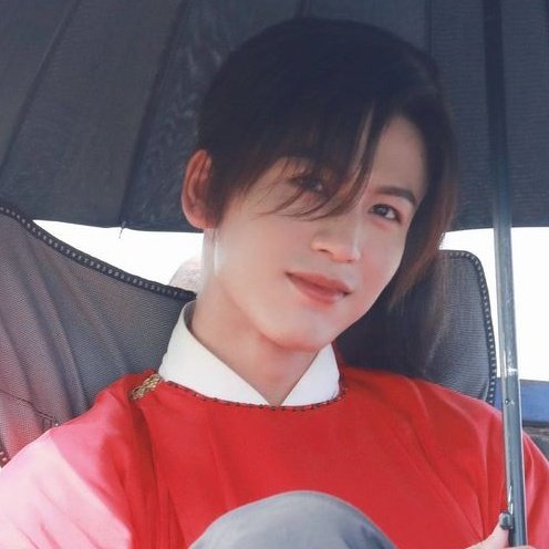 i6gumang's tweet photo. anime                                live adaptation https://t.co/efzXaR41iU