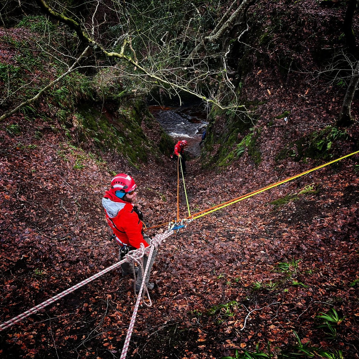 #CallOut 3/24 At 12:01 on Monday, Lomond MRT were alerted by Police Scotland that an individual had fallen down a gully at Finnich Glen and was unable to get back out. The exact location turned out to be a familiar part of the Devils Pulpit.