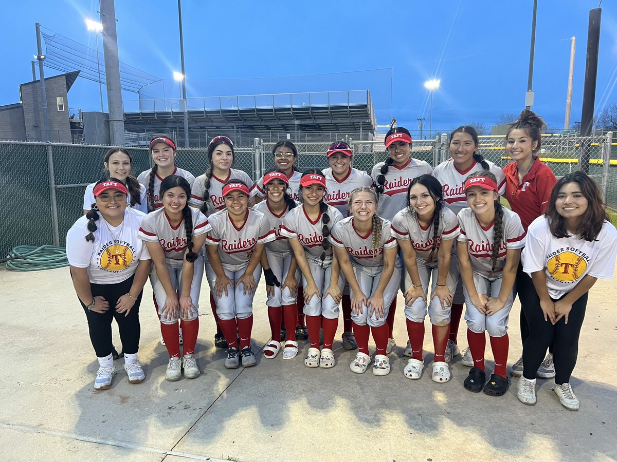 GREAT start to DAY ☝️of the NISD Tournament! We beat Pfluggerville! We are back in action tomorrow at 11am and 3pm! #DEFEND471 #24SZN