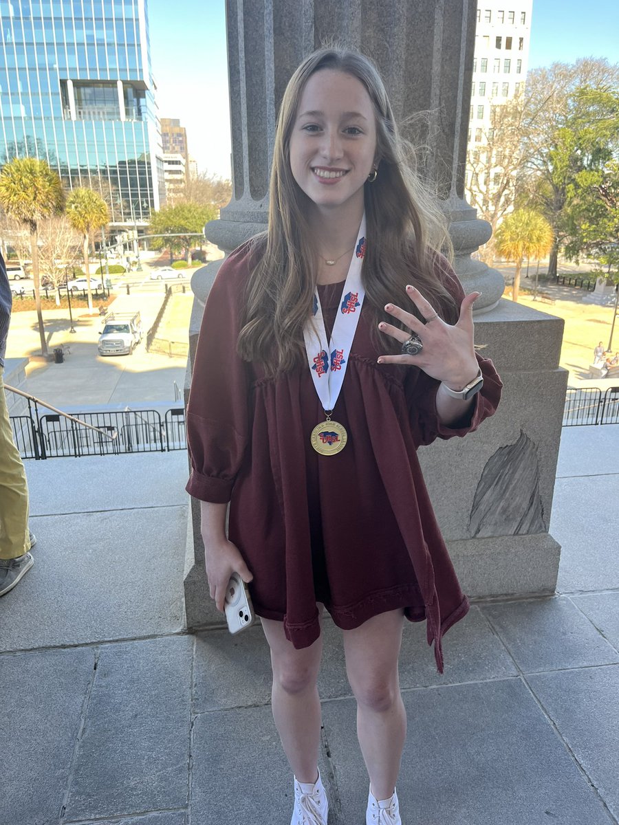 Special thank you to South Carolina’s congressional members who recognized the Wren volleyball team for their 3A state championship during the session today. Special shout out to @AprilCromerSC for the beautiful speech and to State Senator Michael Gambrell for listening to me!!!