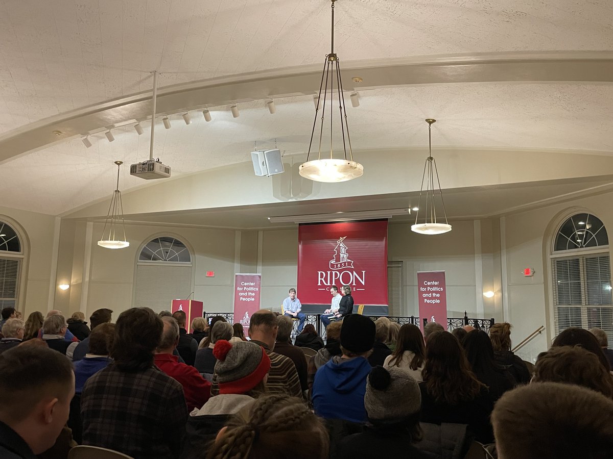 Our event with @nytimes best-selling author @danpatrickegan is underway! We're discussing how phosphorus impacts water quality. Thanks to everyone who's joining us tonight at @riponcollege!