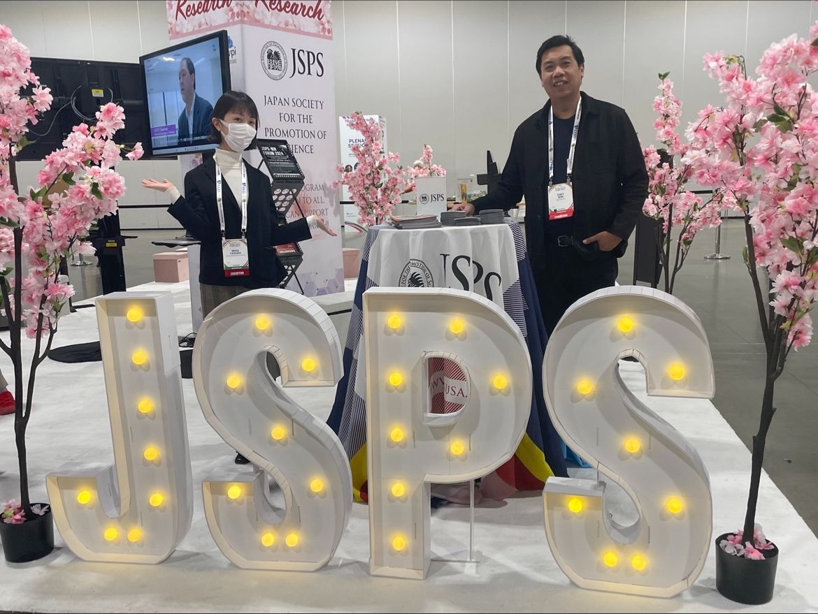 We are ready to welcome you to the Japan Research Booth at the 2024 AAAS Annual Meeting! You can find us at booth #203, or just look for the booth with the Sakura trees. Join us as we go toward science without walls, find out how we can support your research! 
#AAAS2024 #aaas