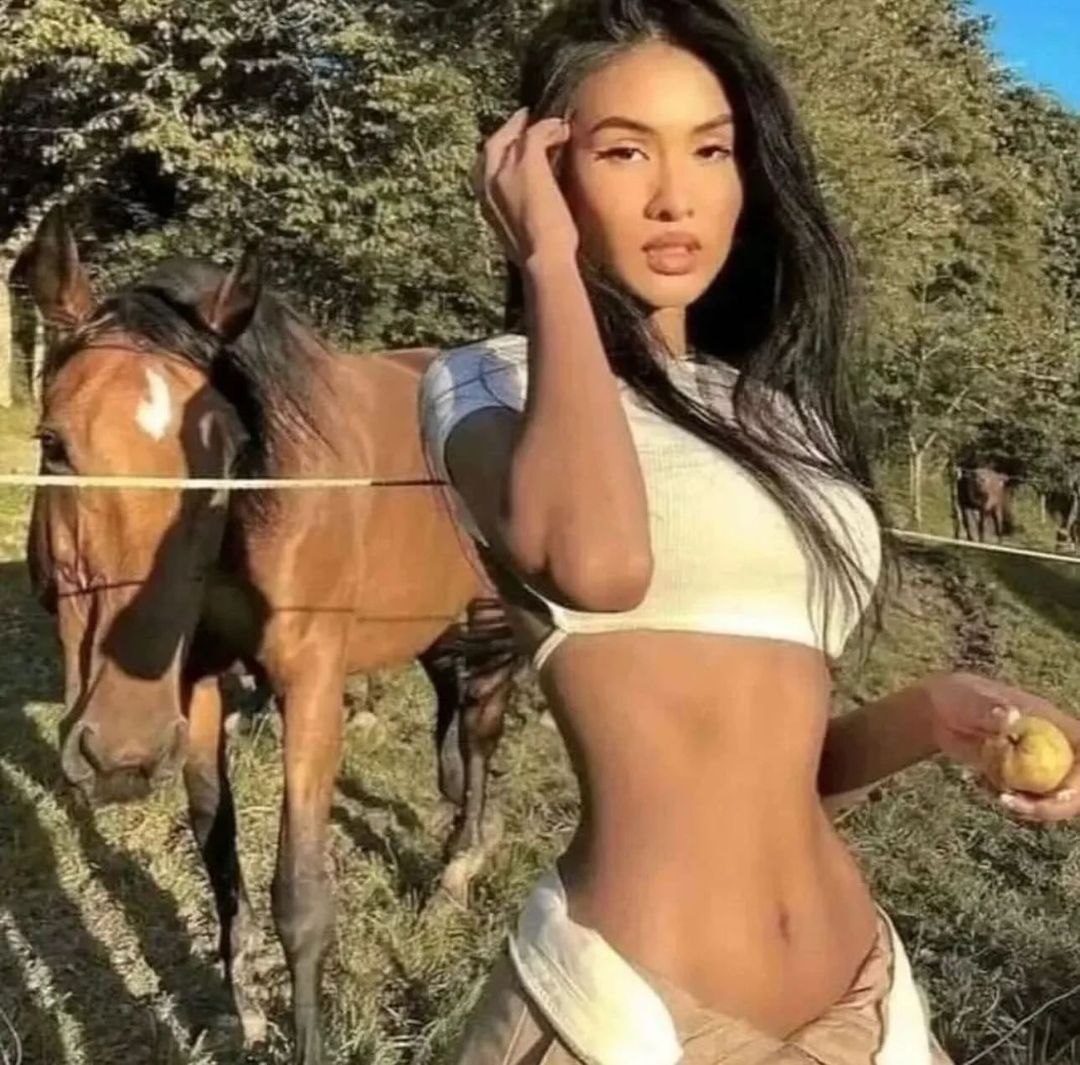 Native0ig's tweet image. Is she cute ?