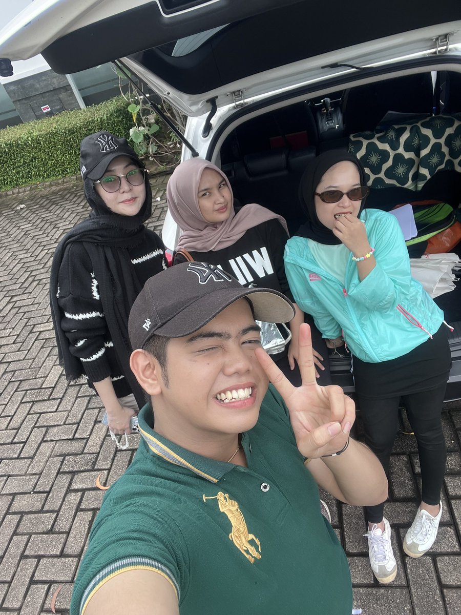 Princebugiss's tweet photo. wiwwwww ala" orang khayaaaa😭🙏 https://t.co/lluZwwzSpt