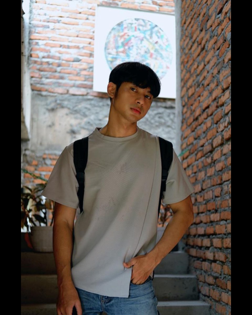 Andriachu1's tweet photo. Aku Masi pelajar jadi jangan ngibuLin aku ya 😅 https://t.co/eDForAEpIz
