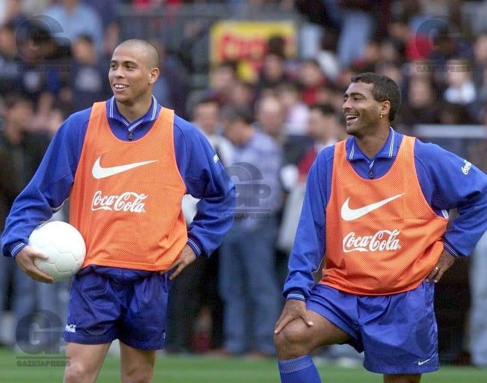 90sPlayers's tweet photo. Ronaldo and Romário https://t.co/PsB9eCbyOx