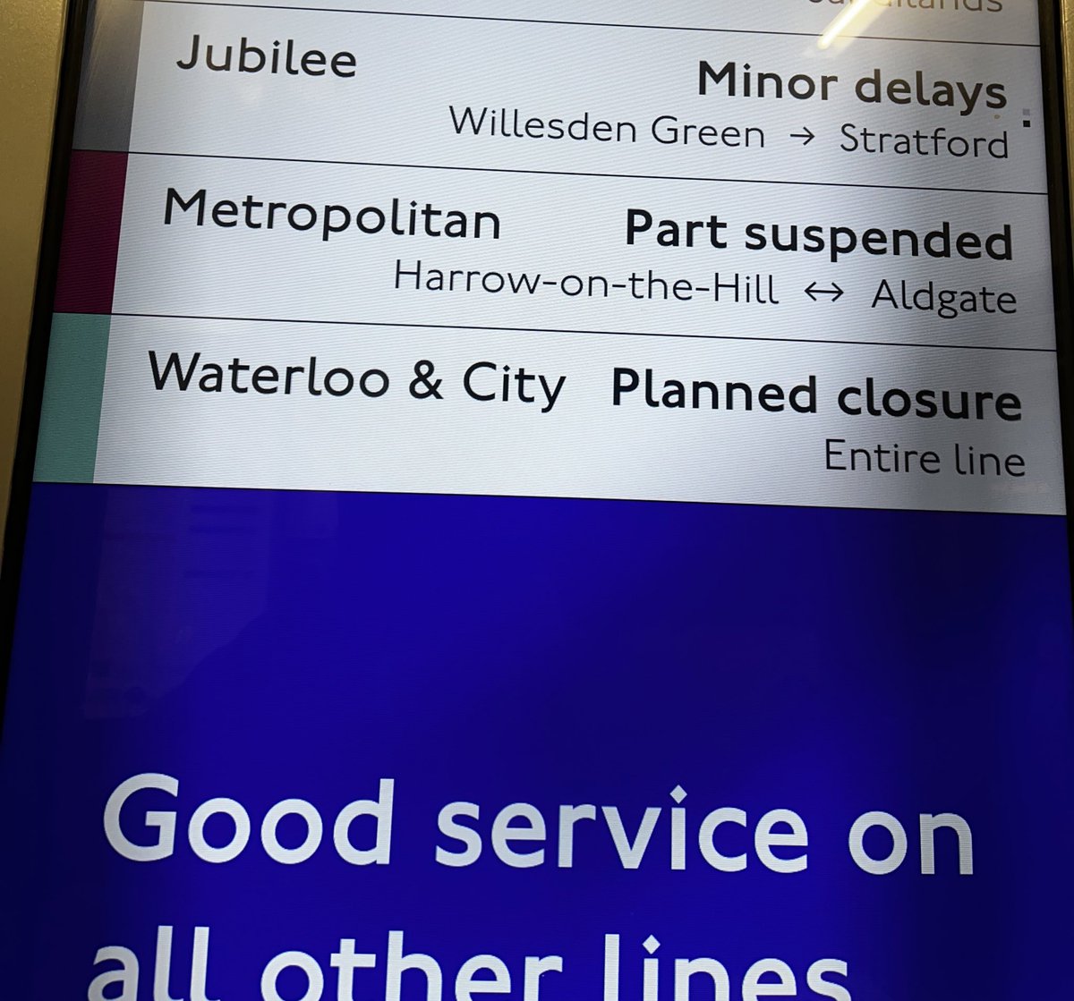seanhannam's tweet photo. When you get up early for a train trip up North from Bucks - via London - my alarm went off at 4am - but @TfL still manages to screw you over… #keepingLondonmoving *coughs.* https://t.co/ssIUdFl7iF