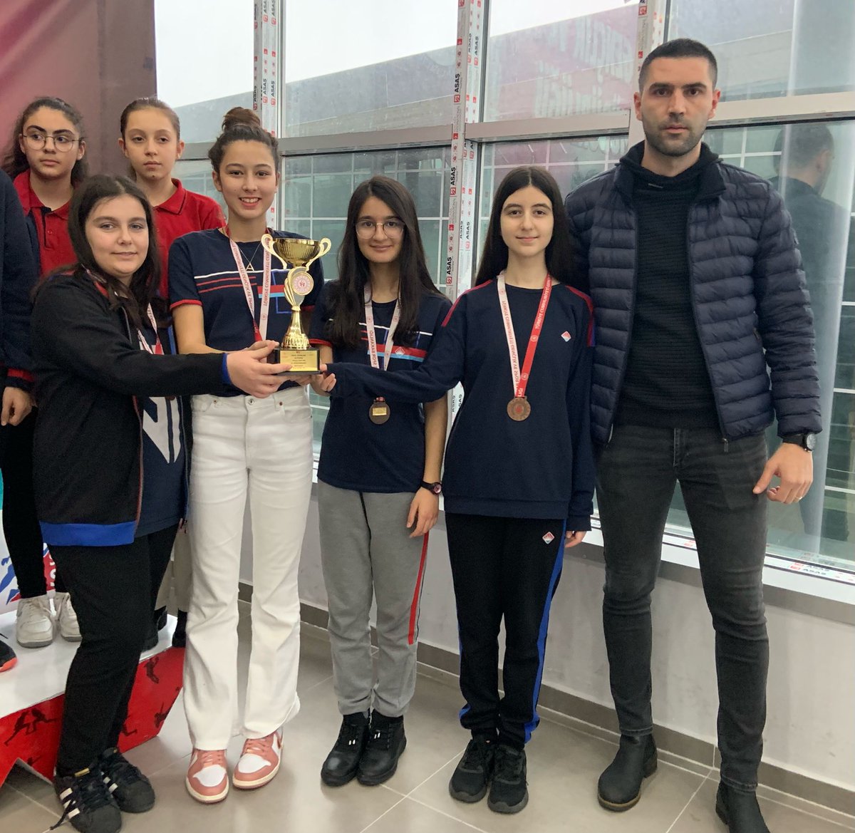 Yıldızlar Satranç Takımımız okullar arası satranç Samsun İl Birincisi, Yıldız Kızlar takımı Samsun Dördüncüsü oldular. Takımlarınızı kutluyor,  ilimizi temsil edeceği grup- bölge müsabakalarında başarılar diliyoruz.❤️💙