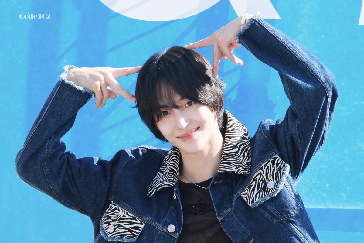 302Code's tweet image. 230909 음중 미니팬미팅     

네코짱

#RIIZE #라이즈 #원빈 #WONBIN #ウォンビン