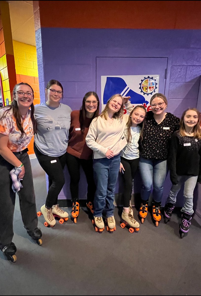 TonyBBBS's tweet photo. Such a great crowd and a wonderful time tonight at the @BBBSJACKSONMI  🛼#RollerSkatingParty  🍕 Thanks @AllskateJackson &amp; #TheJacksonBreakfastRotary #IgnitingPotential #BeaBig  #MostTeensDont @KathyAAlex @hhjr79 @GaSwartzlander  @JacksonYMCA @SchoolsMichigan https://t.co/UKKbyTVisN