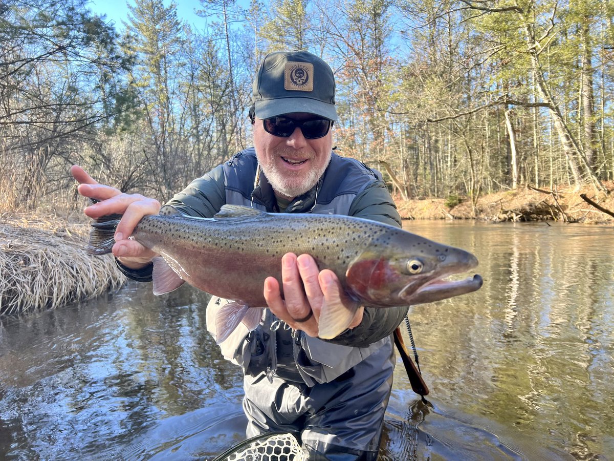 WinnieBrinks's tweet photo. Free Fishing Weekend inspiration: Señor Brinks with a beautiful steelhead caught the weekend before last. #PureMichigan
#fishigan https://t.co/sFZTMW2HIg