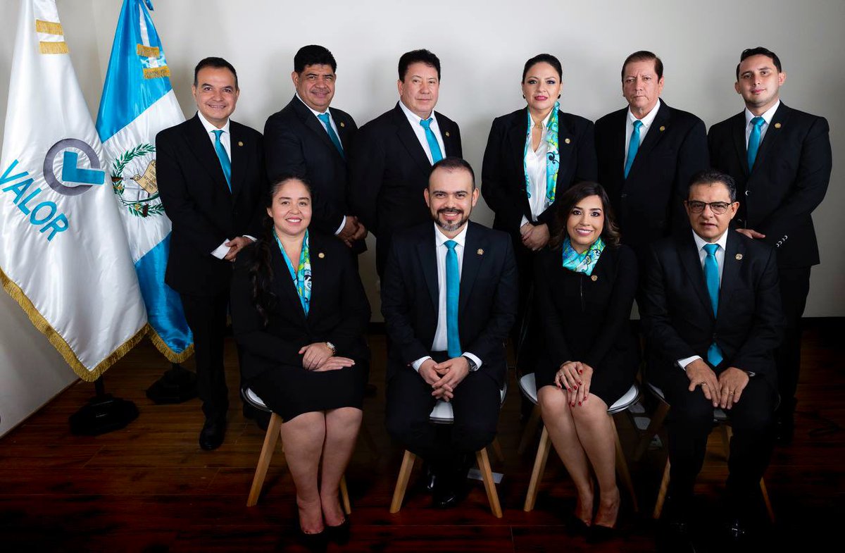 BancadaValorX's tweet photo. En bancada VALOR estamos  comprometidos a trabajar en pro del pueblo y para el pueblo de Guatemala teniendo presente como pilares fundamentales a Dios, la vida y la familia en nuestra legislatura https://t.co/ddbGjaQq9O