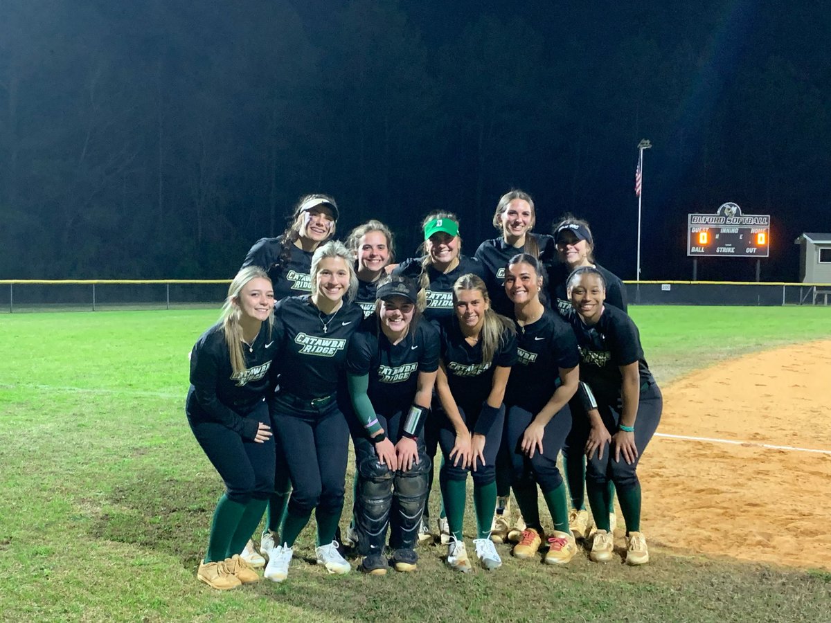 Lady Copperheads earn a 10-0 win to start the new season