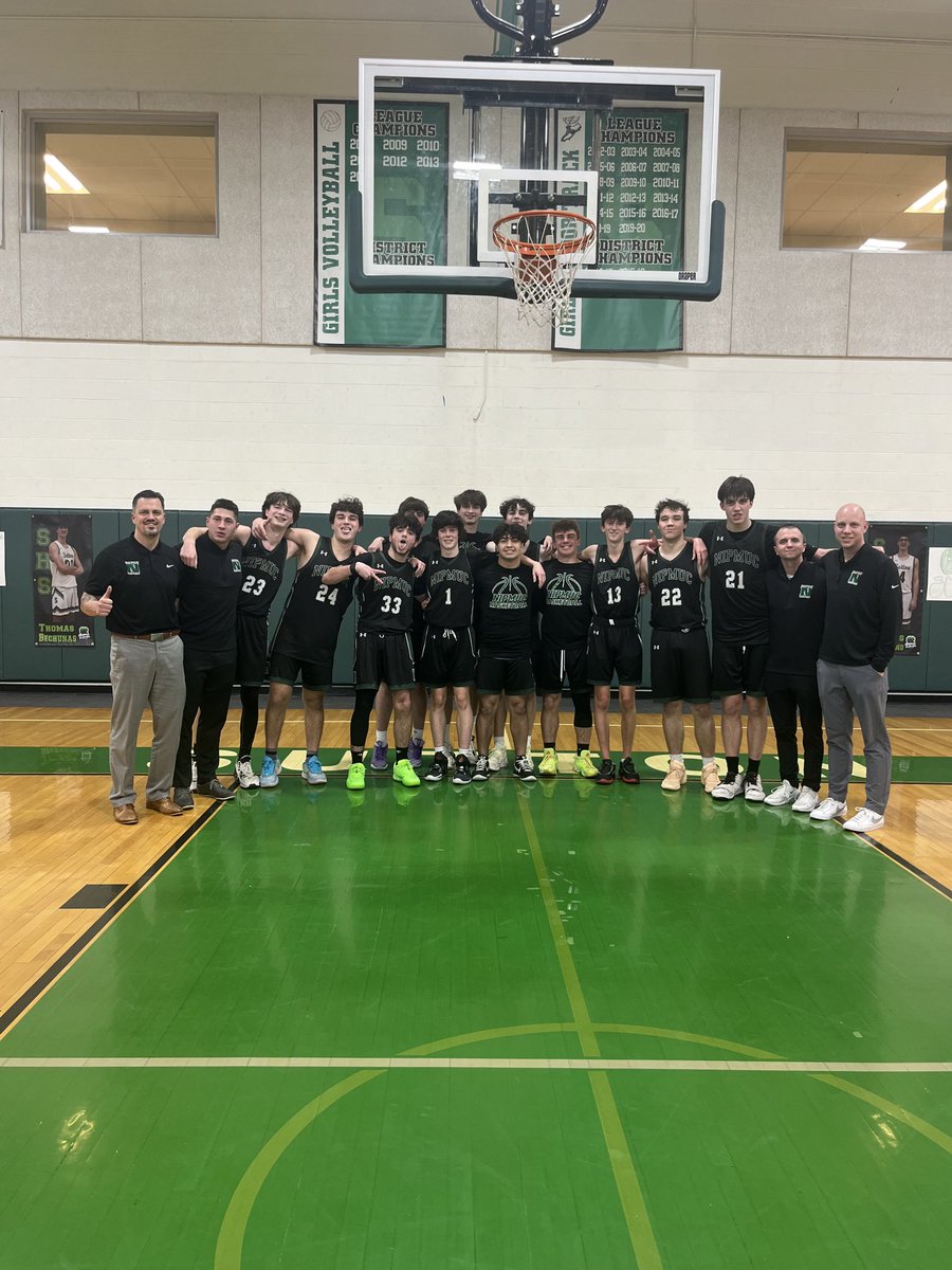 NipmucAD's tweet photo. Congratulations to ⁦@NipmucBoysBball⁩ on their 52-43 win over Sutton tonight and a share of the DVC title. First one since 1997. Congrats to Coach Gosselin and his staff ⁦@tommycassell44⁩ ⁦@tgsports⁩ https://t.co/3pwzu9endf