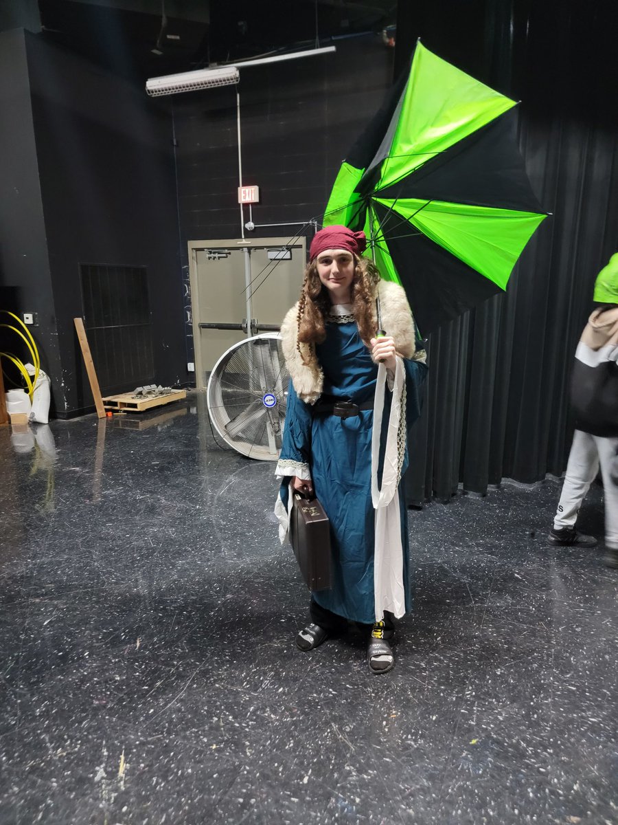 MrAaronGuyer's tweet photo. @CCMSTigers Broadway class checking out the costume shop in the PAC!🎭 https://t.co/RBYoSoNk9q