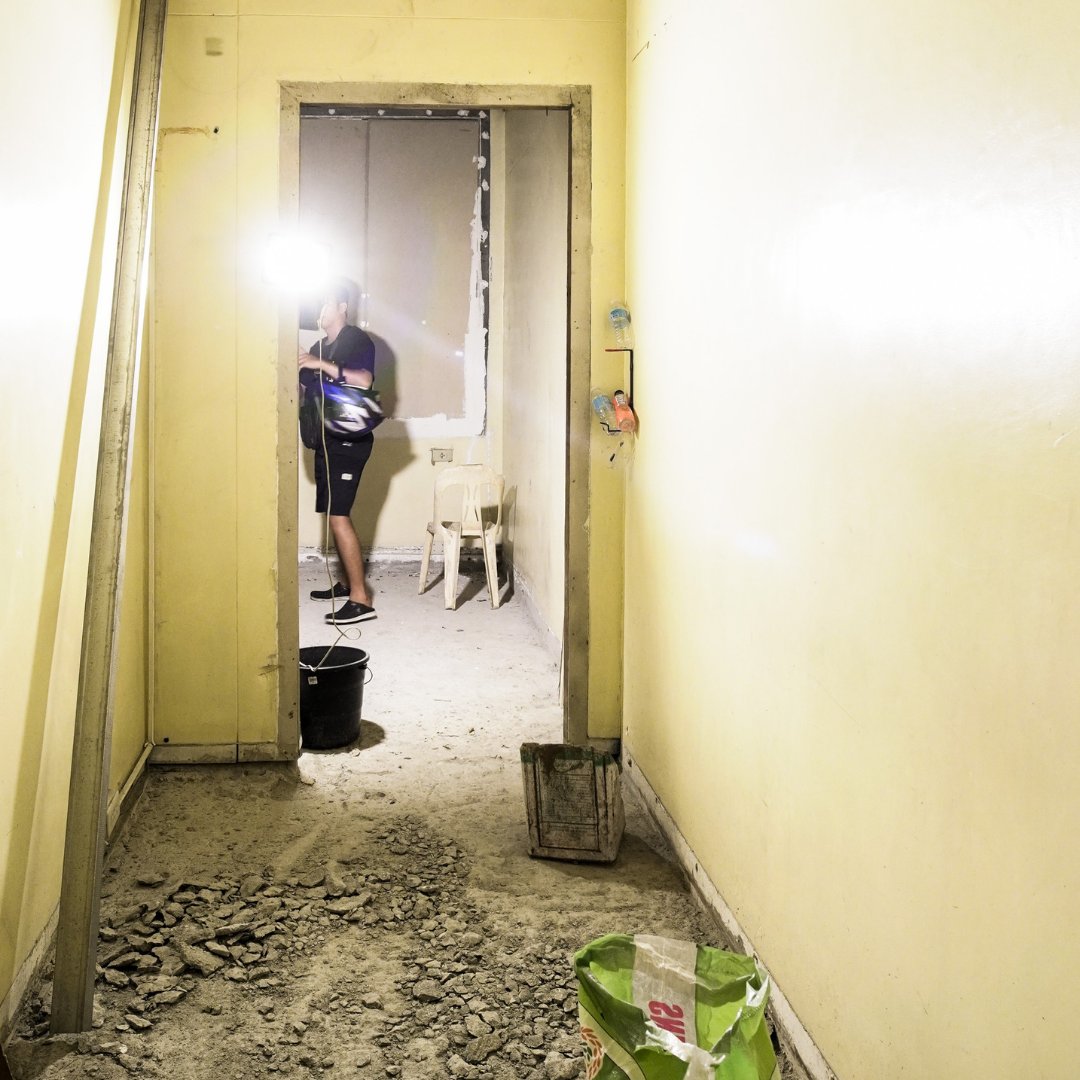 flipspacestudio's tweet image. Chipping of the old prayer room tiles.

#flipspace #architectureph #constructionph #renovation #quiapo #quiapochurch #manilacity