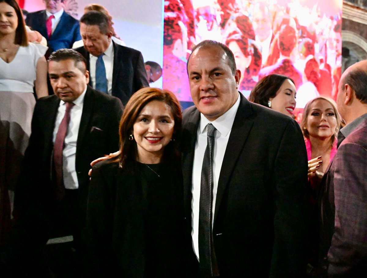 uaemorelos's tweet photo. La rectora de la #UAEM, Viridiana Aydeé León Hernández @vaydee acompaña esta tarde al gobernador de #Morelos, Cuauhtémoc Blanco Bravo @cuauhtemocb10, en la presentación de su V Informe de Gobierno en Plaza de Armas 'General Emiliano Zapata'. https://t.co/ElMwLMQhmo