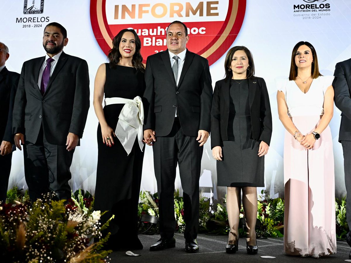 uaemorelos's tweet photo. La rectora de la #UAEM, Viridiana Aydeé León Hernández @vaydee acompaña esta tarde al gobernador de #Morelos, Cuauhtémoc Blanco Bravo @cuauhtemocb10, en la presentación de su V Informe de Gobierno en Plaza de Armas 'General Emiliano Zapata'. https://t.co/ElMwLMQhmo