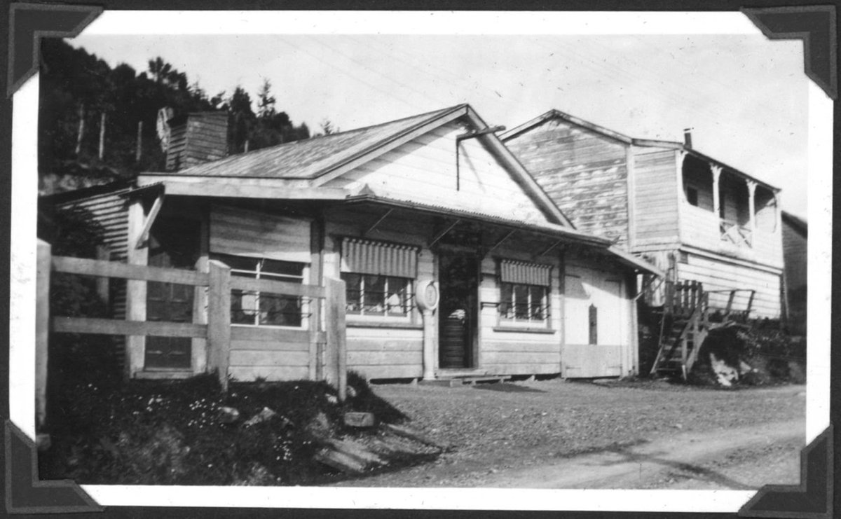 Hocken Collections tweet media