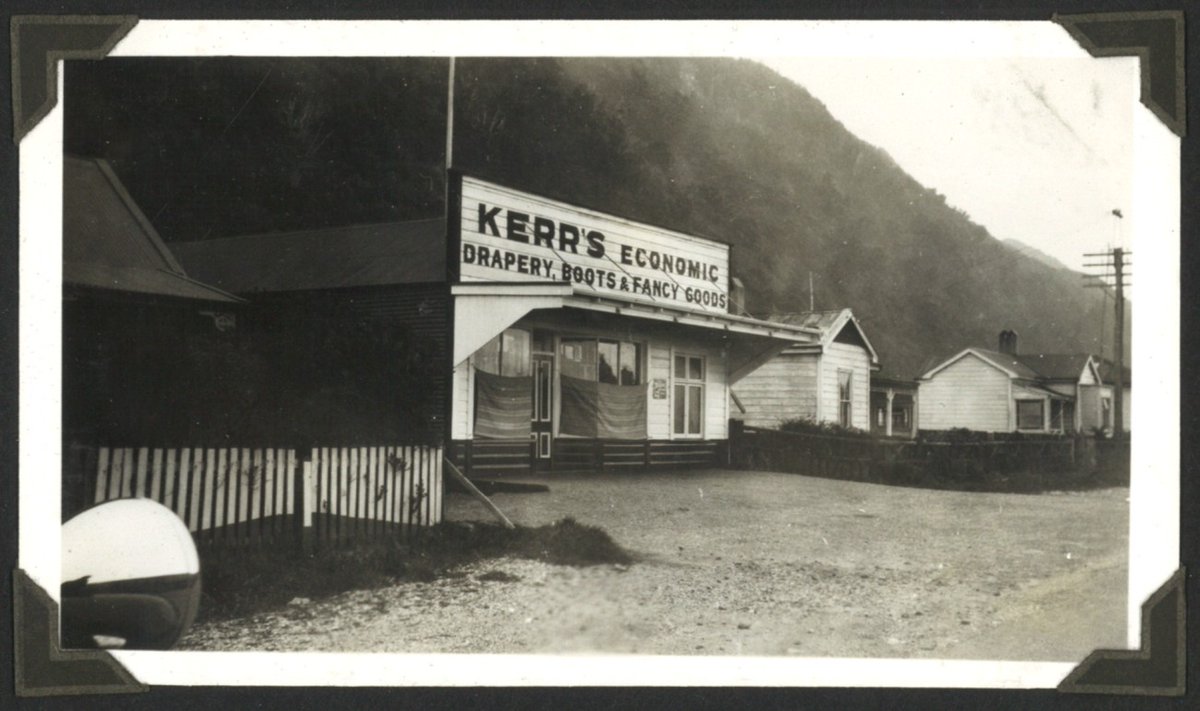 Hocken Collections tweet media