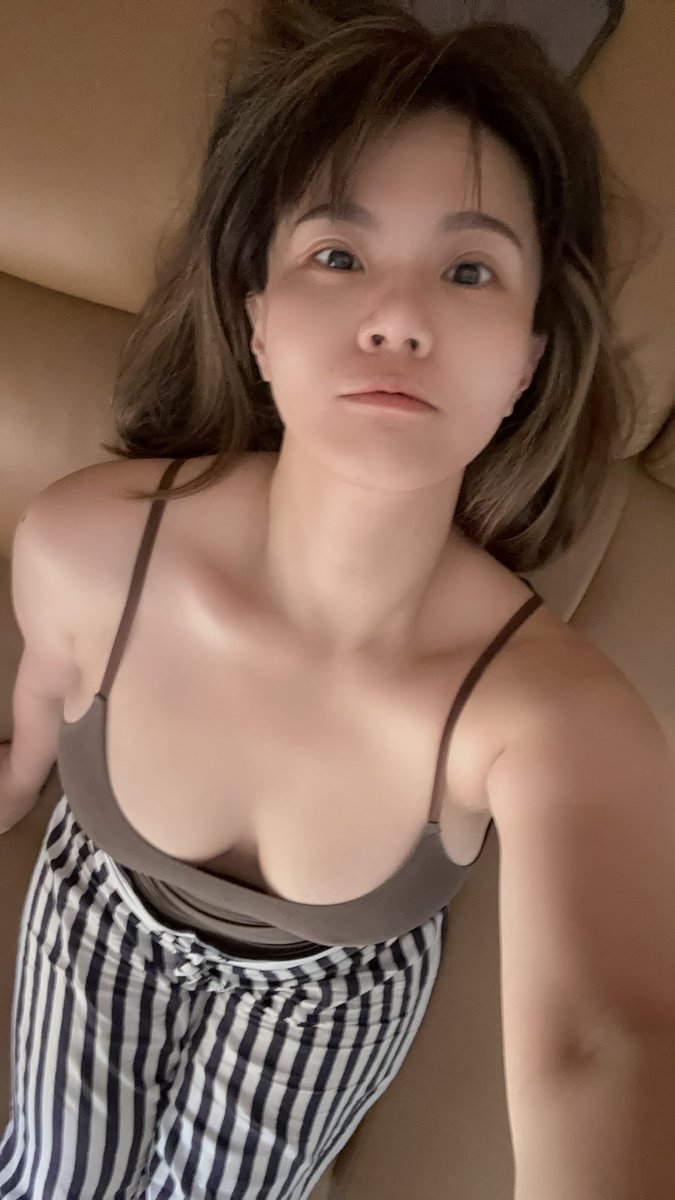 人日快乐…

突然好想要个小男友🥺