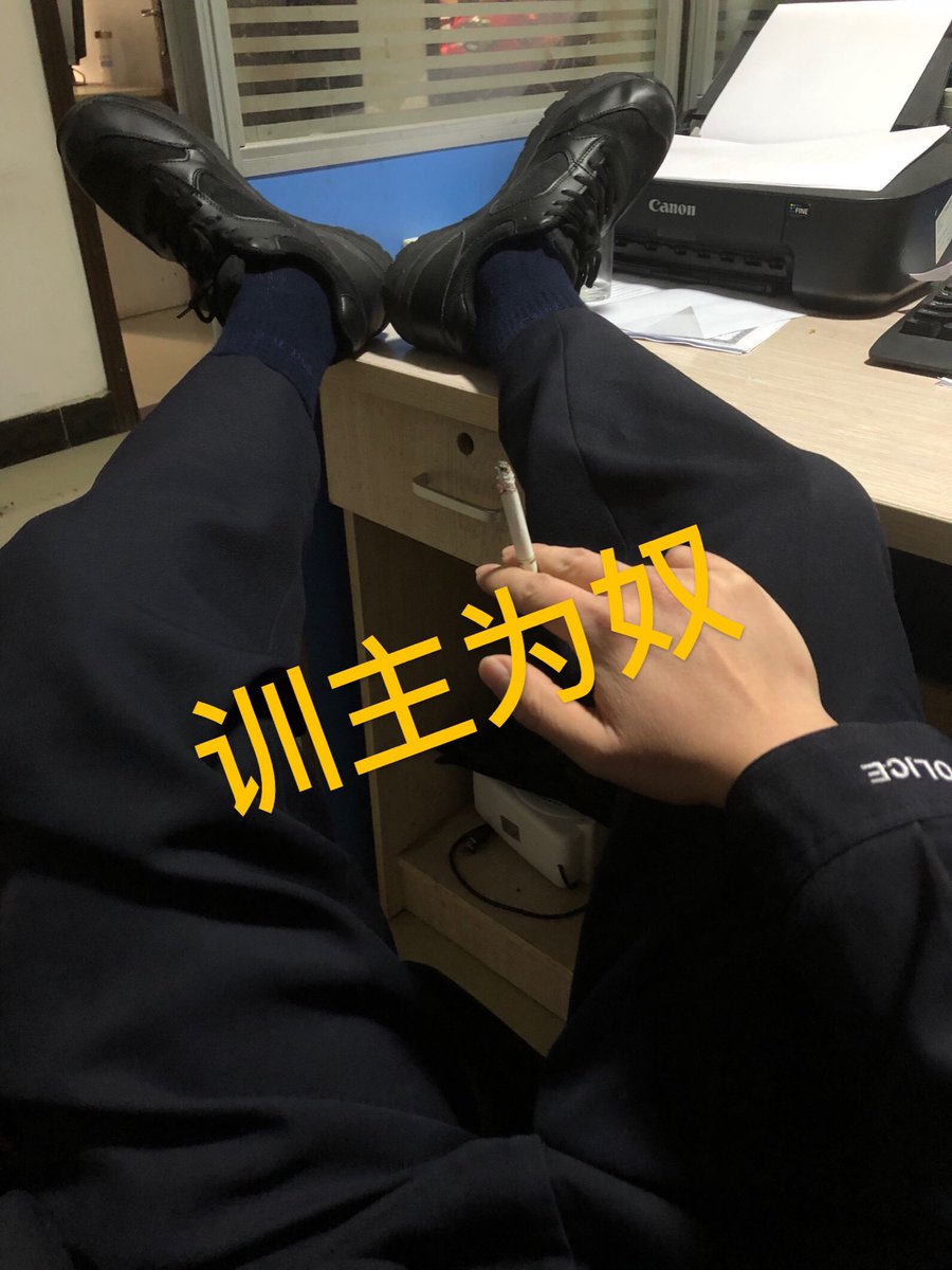 ly5400190's tweet photo. 勤快的人已经在上班咯 https://t.co/WrBX0hY1by