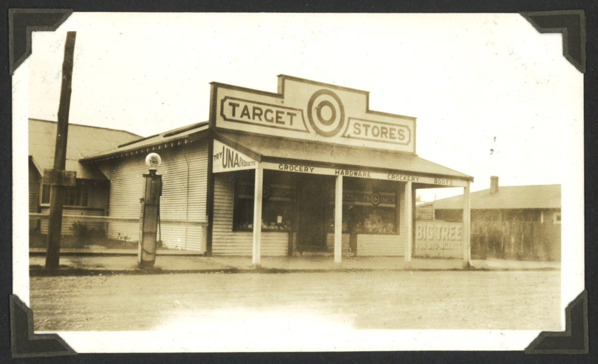 Hocken Collections tweet media