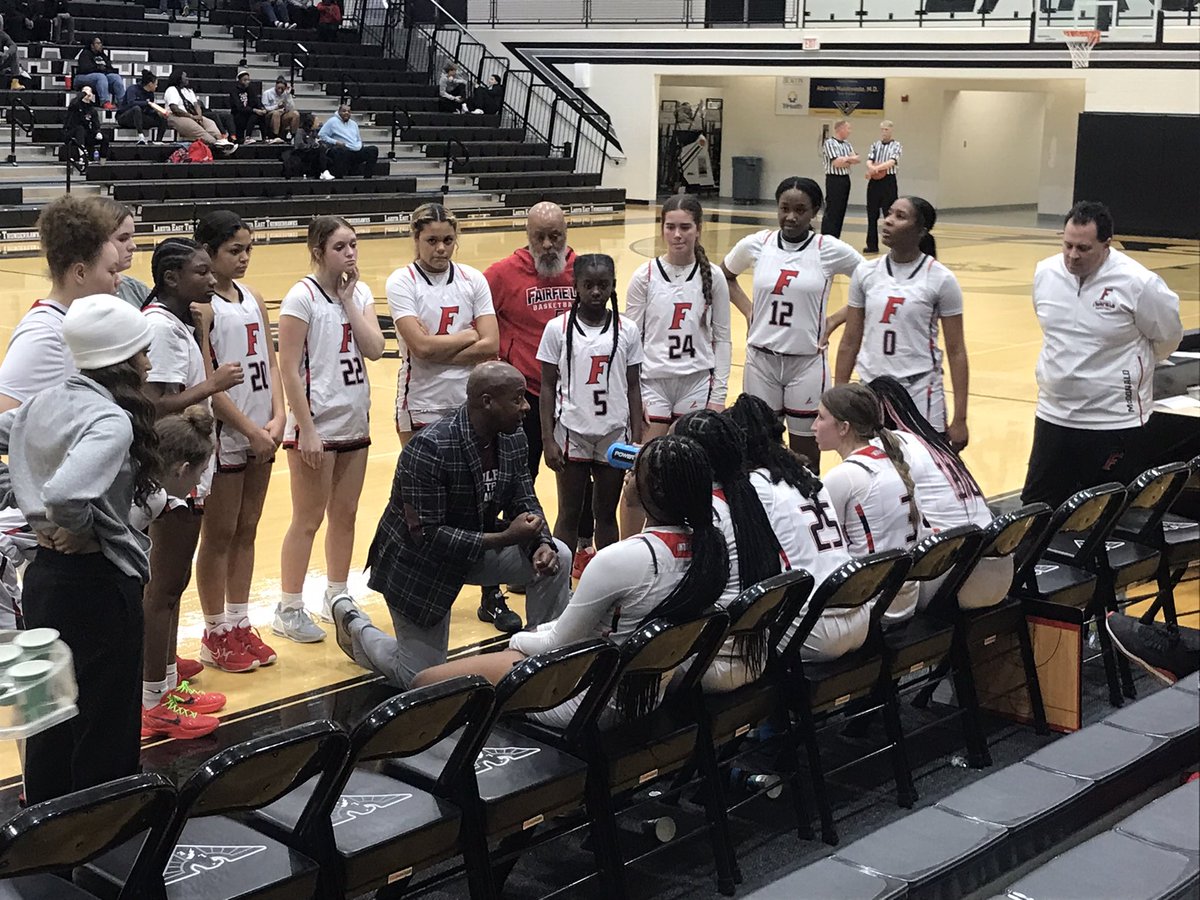 A good season for @FFGirlsBBall comes to an end against Walnut Hills. A special thank you to our seniors for their commitment to the program. #FairfieldPride #OneTribe