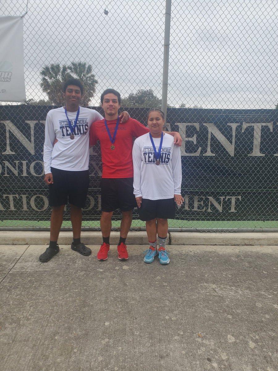 Super proud of the JV team today for a great tournament at SAISD. Shout out goes out to Nick, BS Champion; Adam/Frances MXD Consolation Champions. Good job Team.