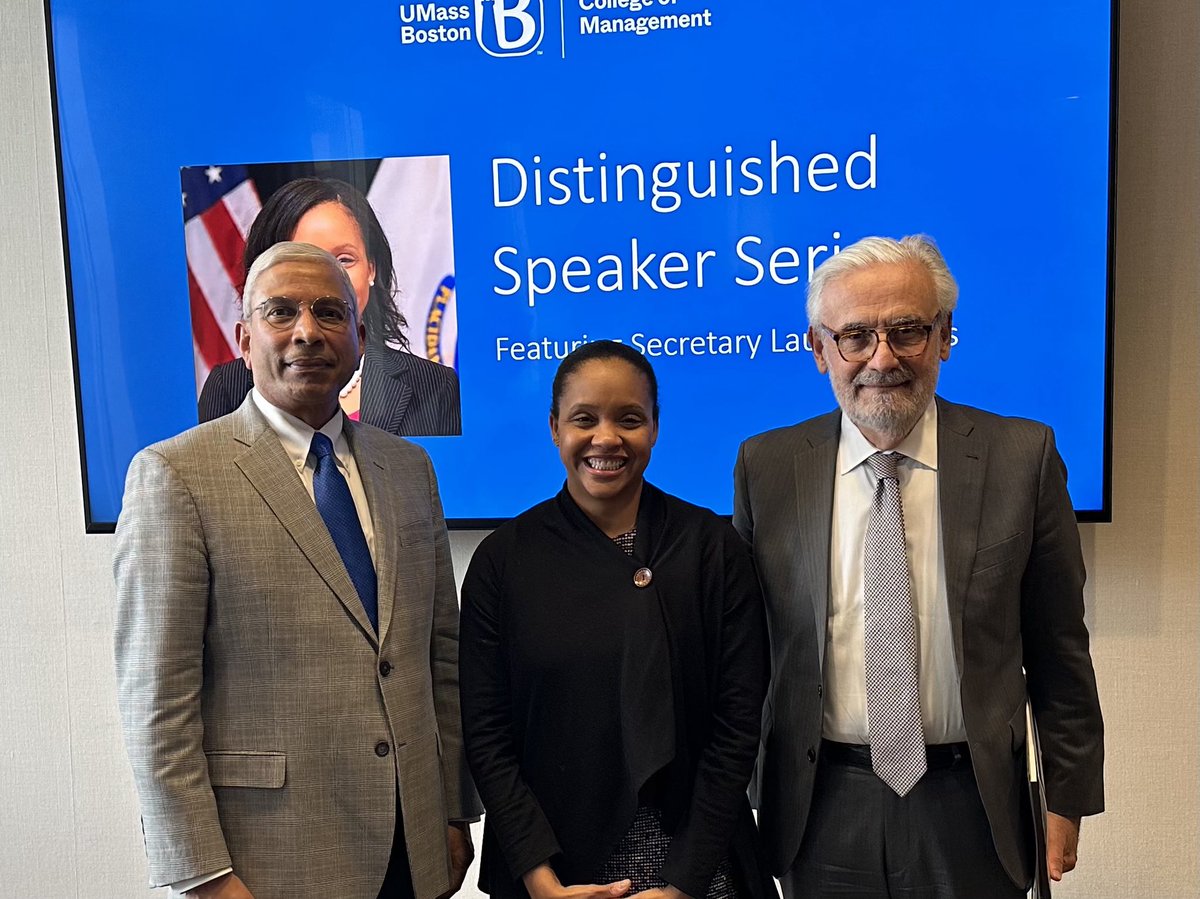 Welcoming the Honorable Lauren Jones Secretary of Labor of the Commonwealth to UMASS Boston for the inaugural Distinguished Lecture convened by Dean Venky. Powerful lecture & conversation on the defining topic of talent cultivation and retention.