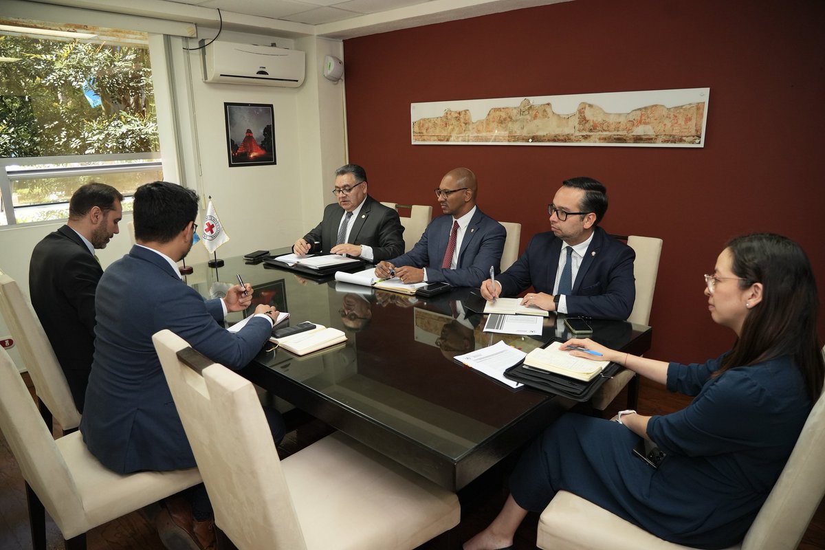 El #ViceCancillerGT Antonio Escobedo sostuvo un encuentro con el Jefe ...